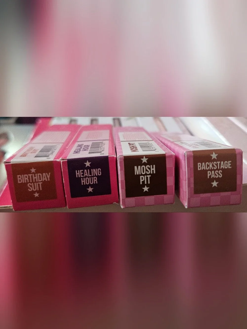 Jeffree Star Cosmetics Eyeshadow Singles Full Artistry Set (Free Liquid Lippies)